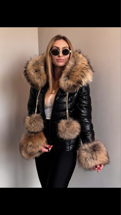 Wyprzedaz kurtek z futerkiem i pomponami