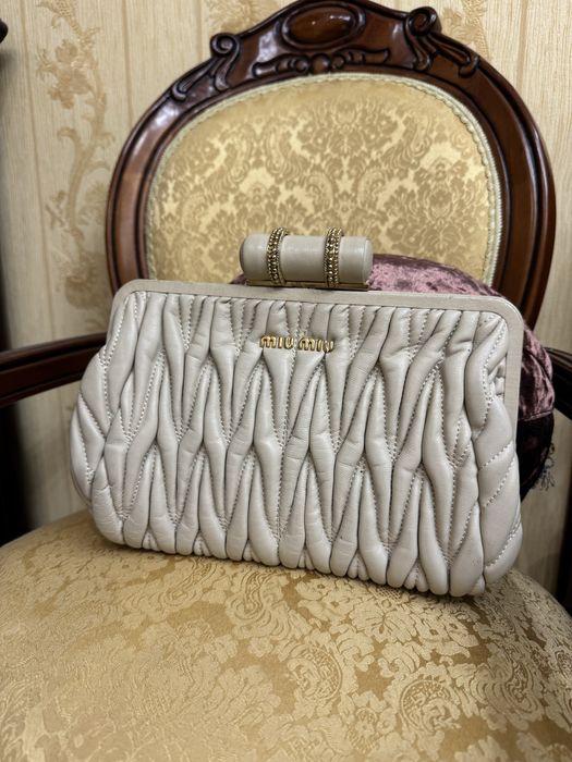 Клатч , сумка miu miu