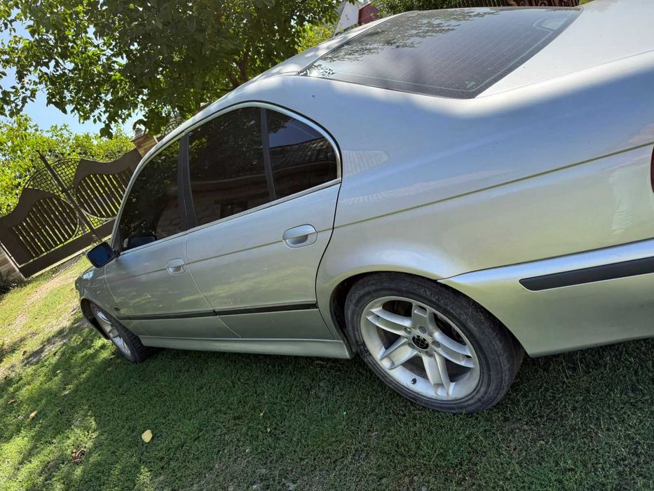 Продається авто BMW E39 3л дизель в хорошому стані