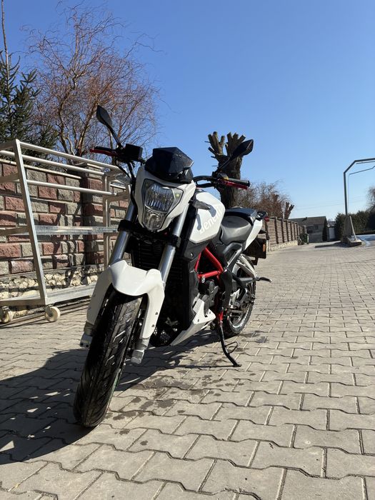 Benelli tnt 250 2016