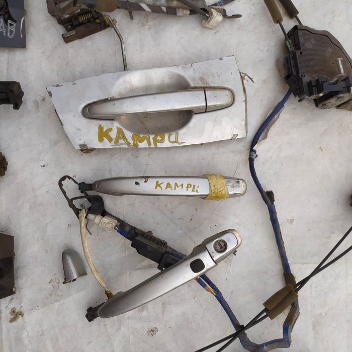 Ручка дверей замок дверей Toyota Camry 40 замок двери ручка двери