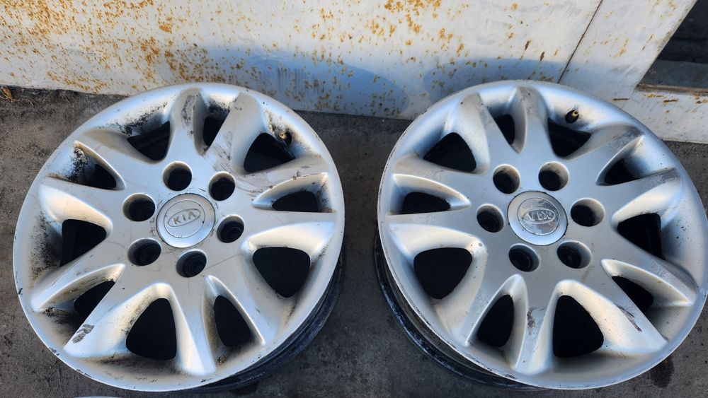 889*Oригінальнi диски Kia Carnival R17 6×139,7  dia 92.2