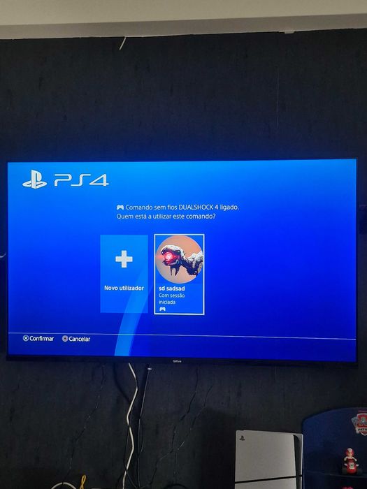Ps4 slim + 13 jogos + 3 comandos