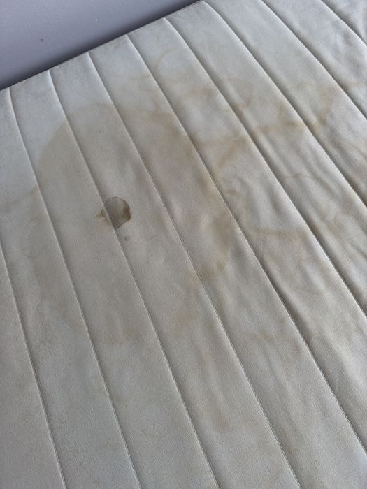 Colchão de molas ikea