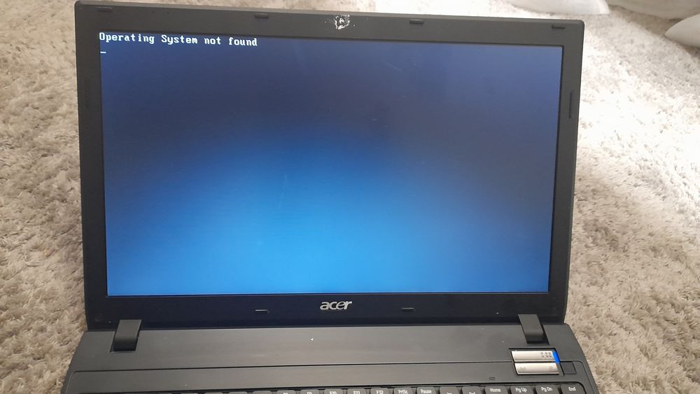 Acer laptop uzywany