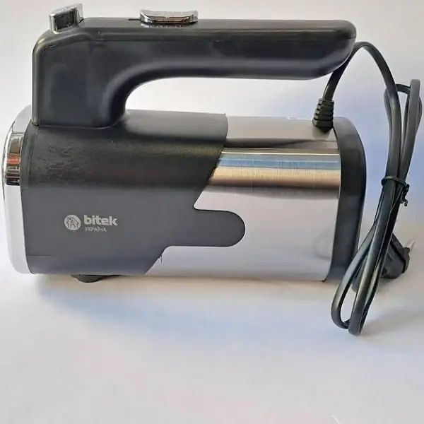 Міксер ручний 1200Вт BITEK BT-6630 5 швидкостей, 4 насадки
