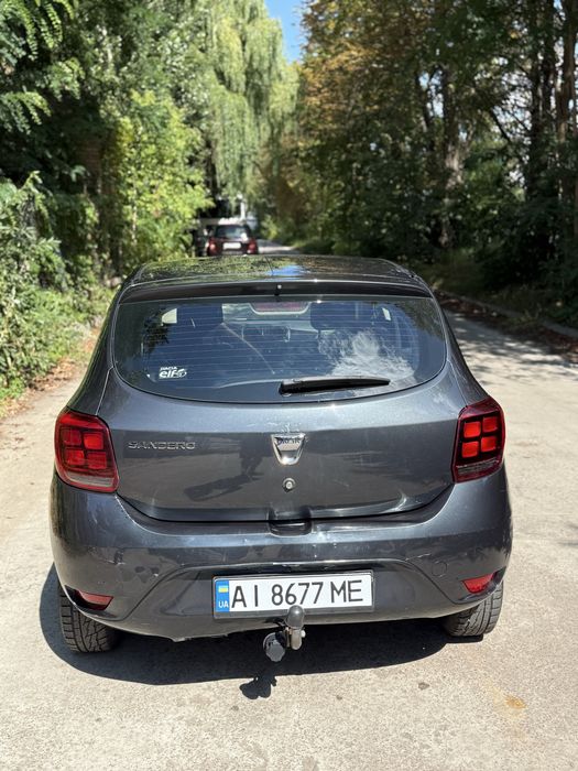 Продам Dacia , Renault Sandero 2017 газ/бенз
