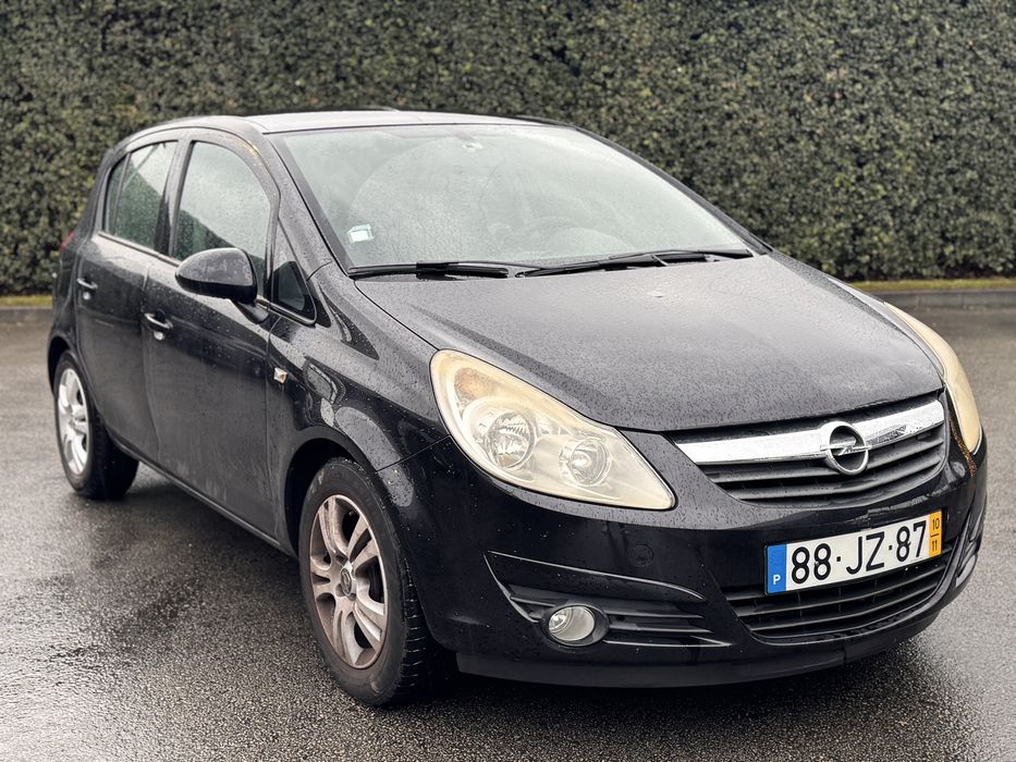 Opel corsa 2010 poucos kms