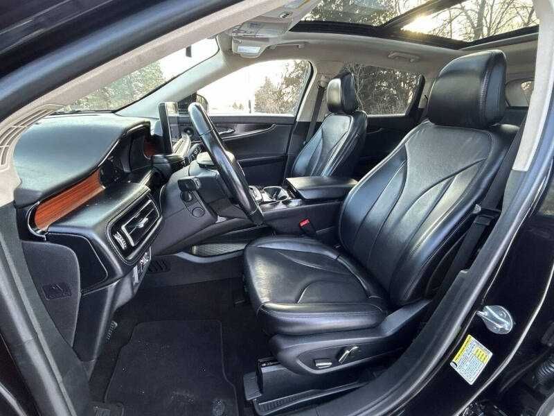 2021 Lincoln Nautilus Reserve