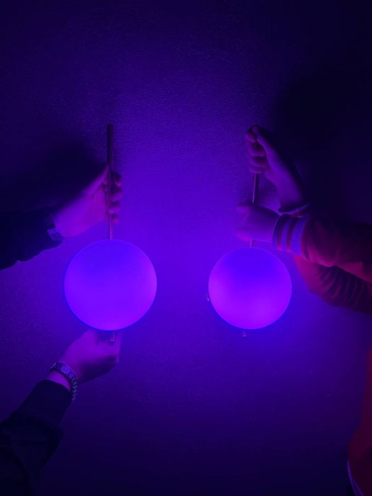 Настінна LED лампа,що заряджається і працює без світла