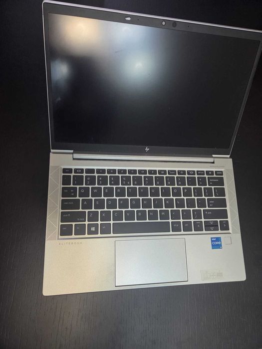 Portátil HP Elitebook 830 G8