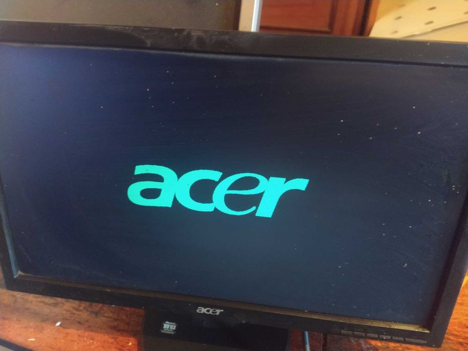 Монітор 17-19 Philips