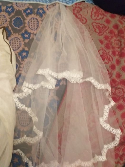 Свадебное платье,фата,