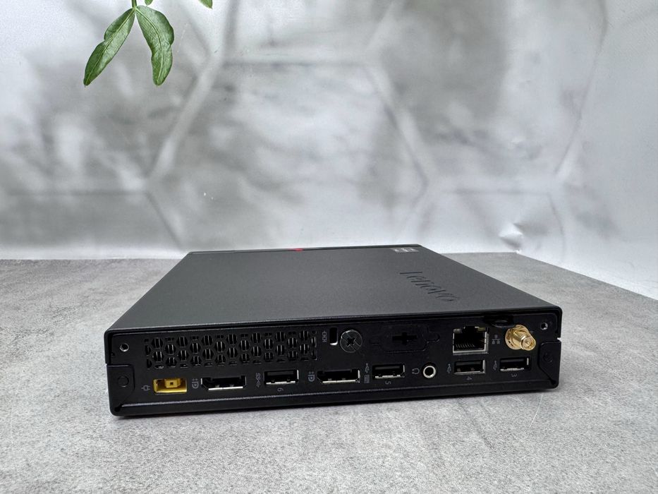 Системний блок Lenovo ThinkCentre M715q/Ryzen 5 Pro 2400/8/256/mini PC