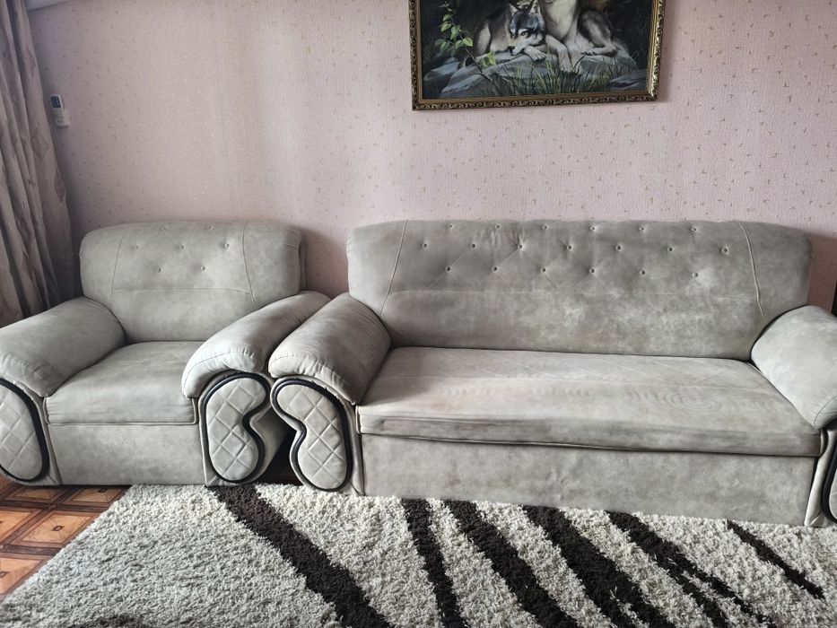 Диван і крісло в гарному стані! Терміново!)