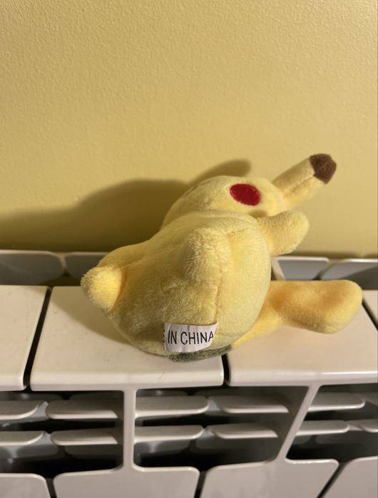 Pikatchu mała przytulanka pokemon na breloczek