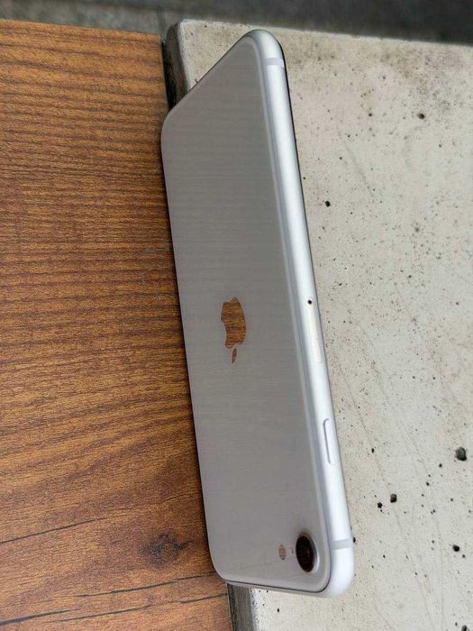 iPhone SE 2022 SE3 64GB