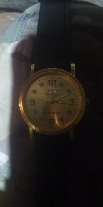 Продам часи CASID QUARTZ
