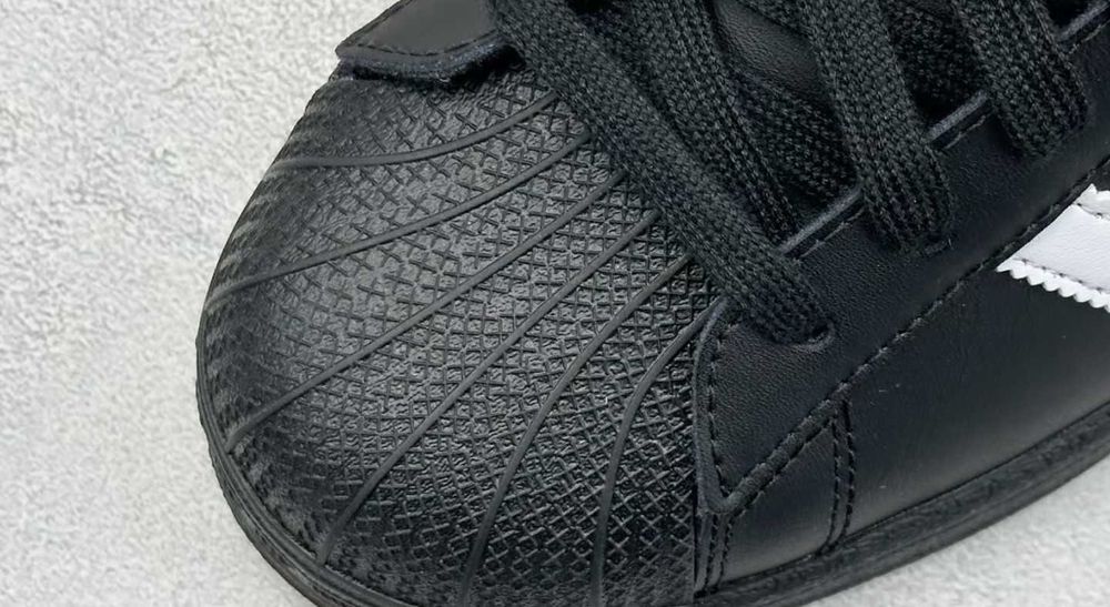 Buty Adidas Superstar/Foundation r.38