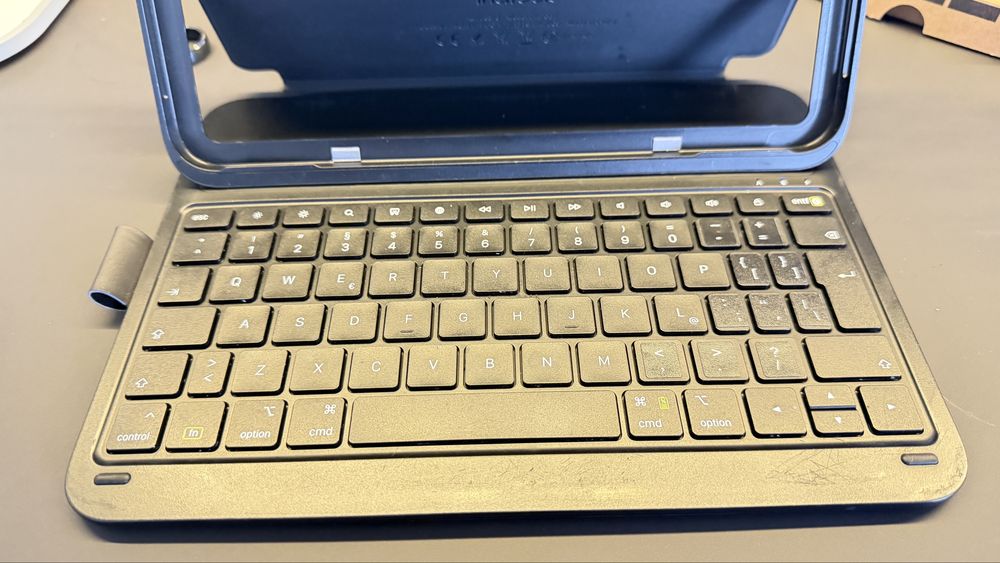 Etui klawiatura qwerty iPad gen.10 10.9" inateck