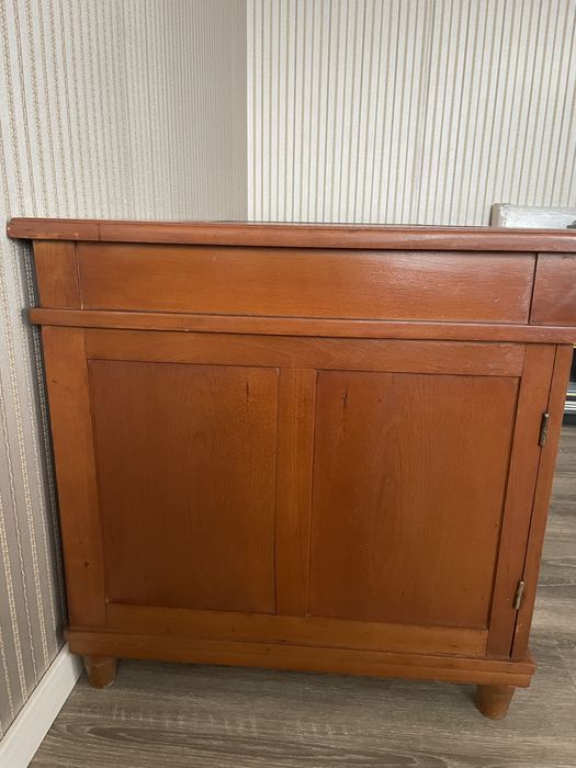 Письмовий стіл сталінських часів