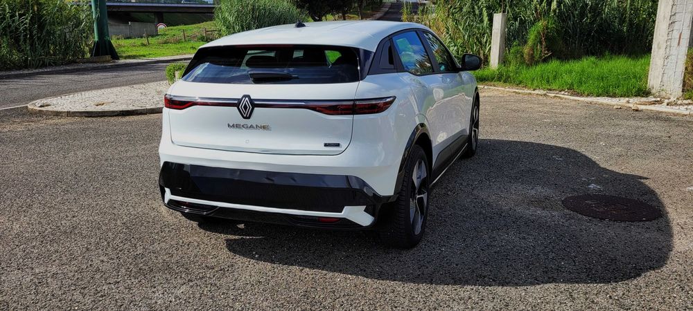 Renault Megane E-Tech EV40 2023 – 15.100 km