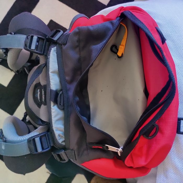 Туристичний трекінговий рюкзак Deuter 45+10Deuter 45+10