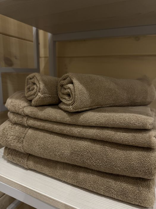 Подобова оренда будинків  з чанами!У нас тепло    і є світло!!