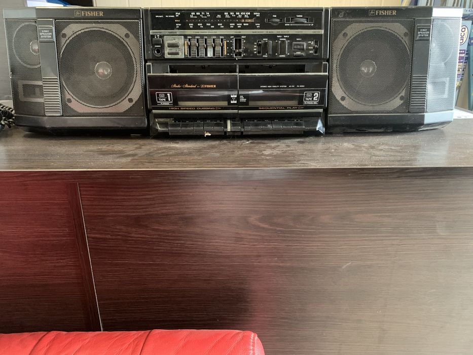 Продам магнітофон FISHER
