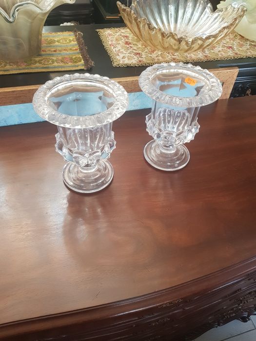 Par de anforas em vidro