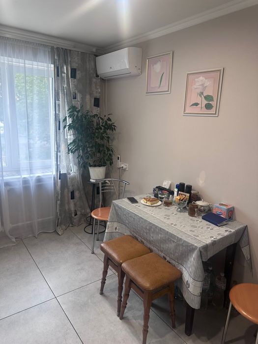 М «Нивки»,щербаківського,36,чотири дві кімнати в пятикімнатній