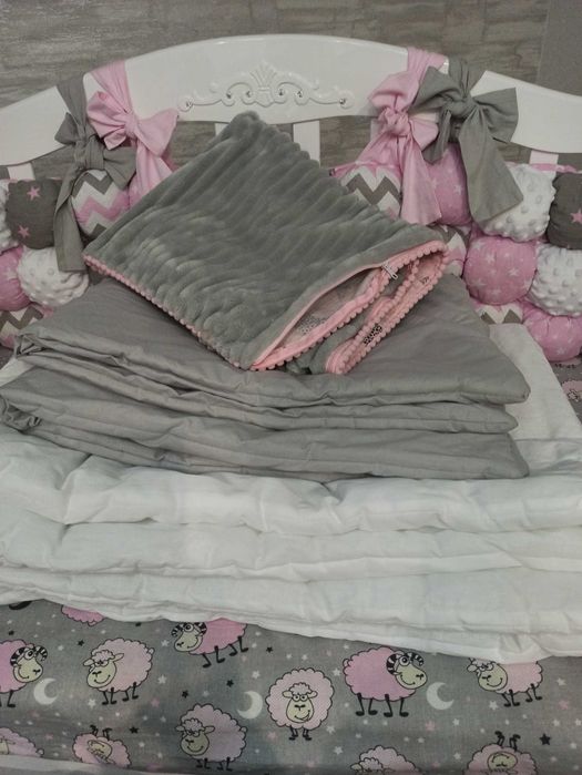 Дитяче ліжко в повному комплекті