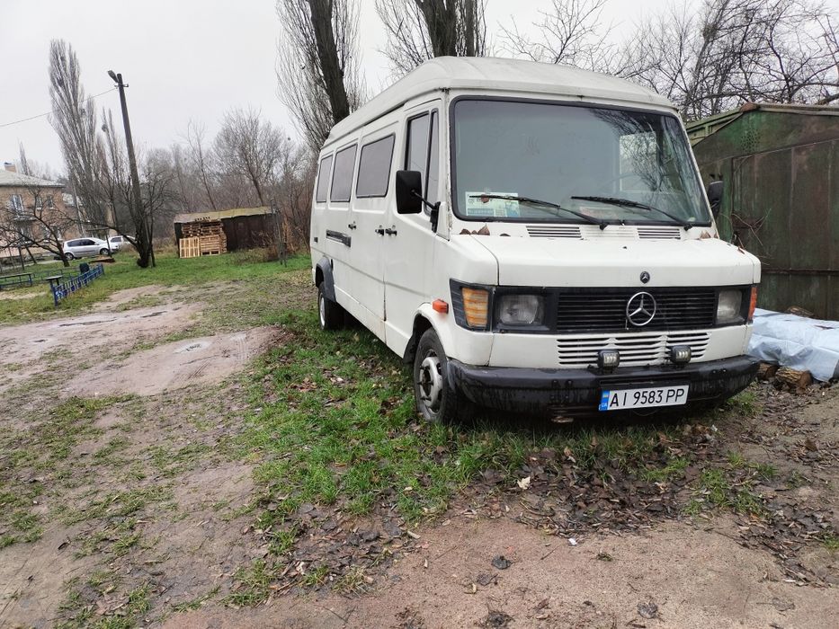 Продам бус Mercedes Benz 410D