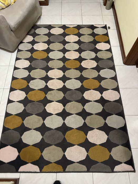 IKEA carpet.444017354873262081