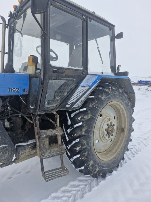 Трактор колісний МТЗ 892