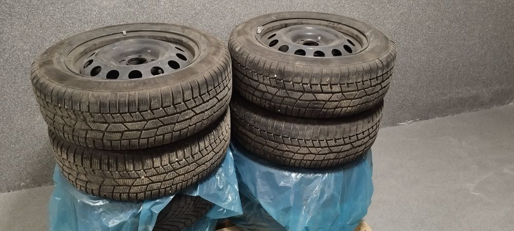 Koła zimowe dwa komplety 205/60/16, 108x5, 65,1