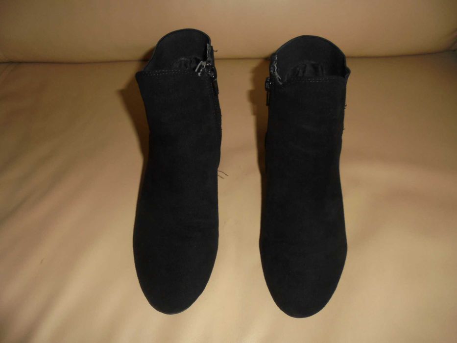 Botins de senhora da marca Seaside cor preto
