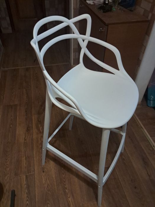 Продам барный стул