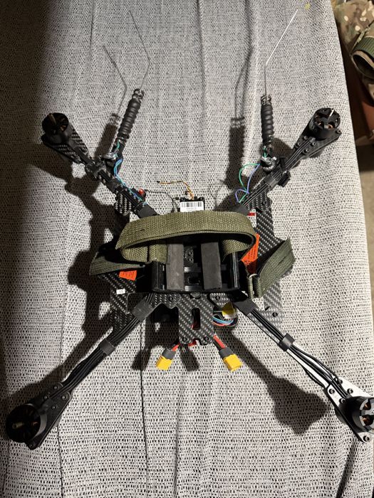 Продам дрон fpv 20 дюймів ( в робочу стані без камери)