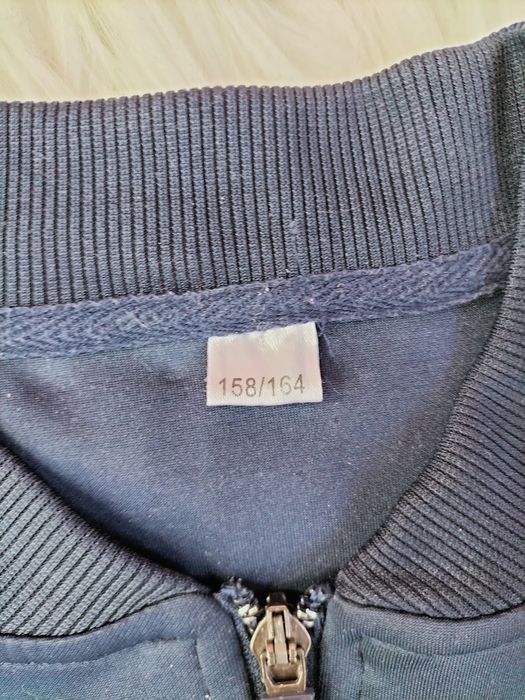 Спортивная кофта ветровка  рубашка  свитер реглан на девочку