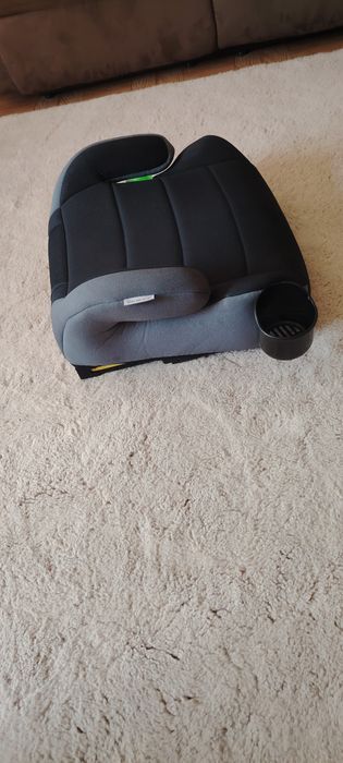 Vendo banco de criança para carro com isofix como nova