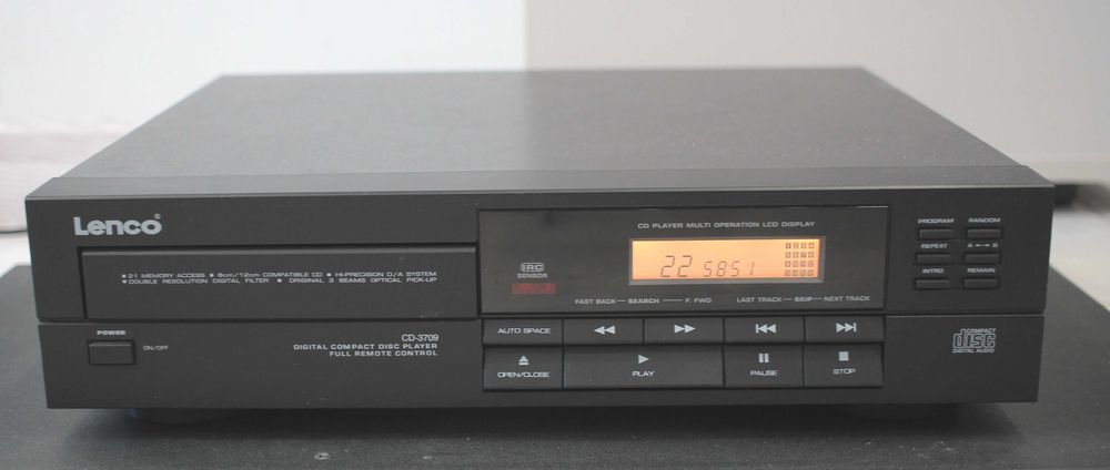 CD плеер Lenco CD 3709