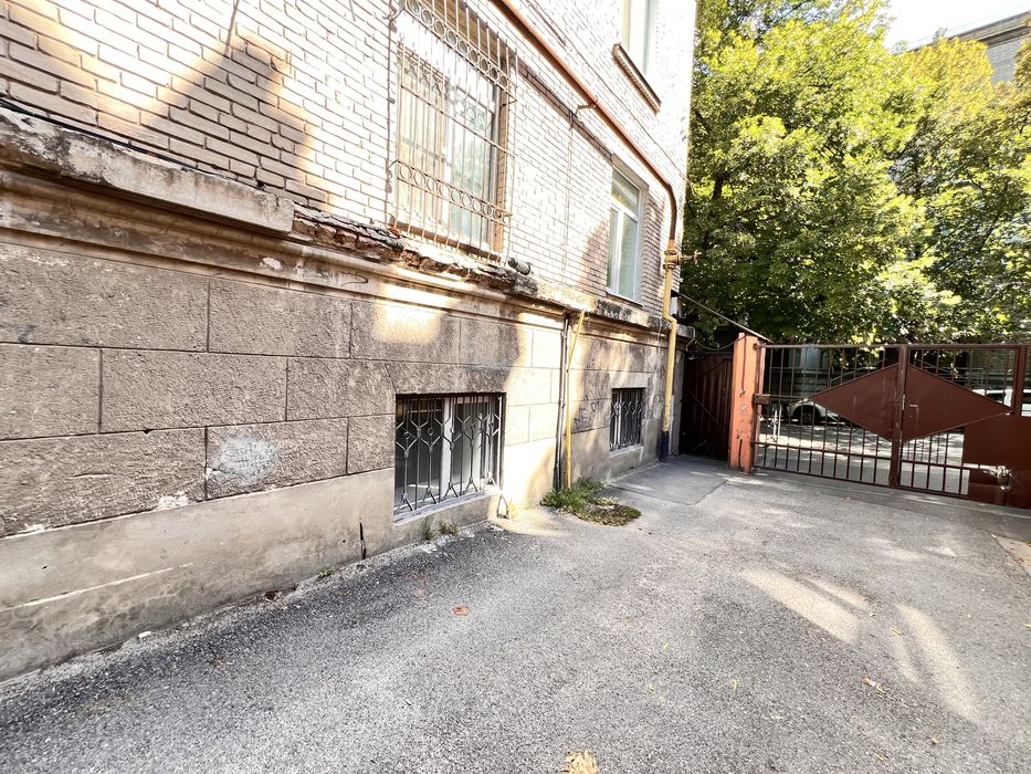 Продам коммерческое помещение в центре города
