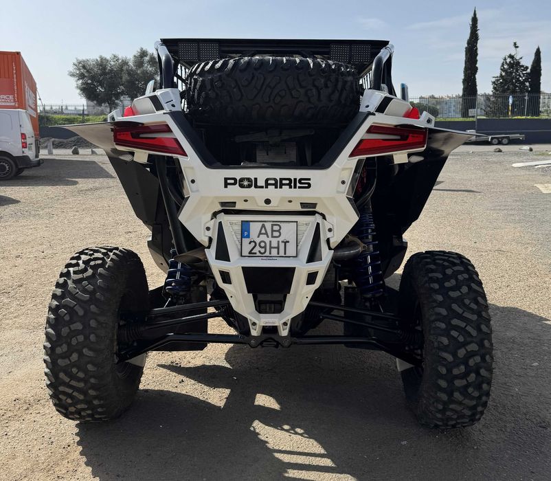 Vendo Polaris RZR Pro XP 181cv (versão Ultimate)