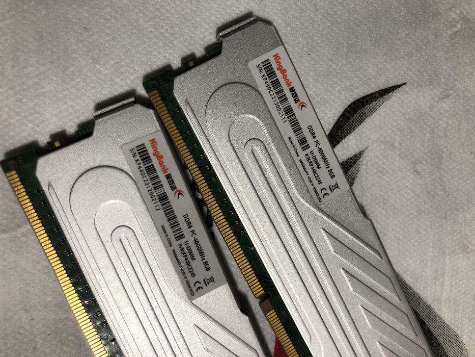 Пять DDR 4 4000MHz KingBank для пк по 8Gb