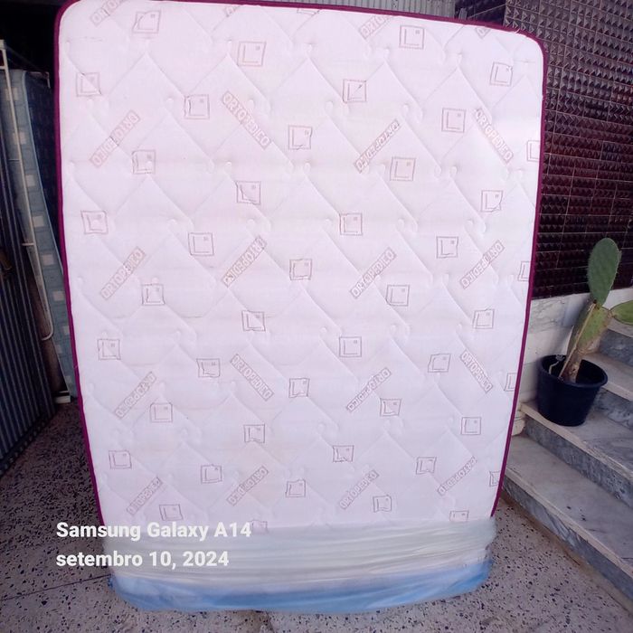 Colchões usados varios