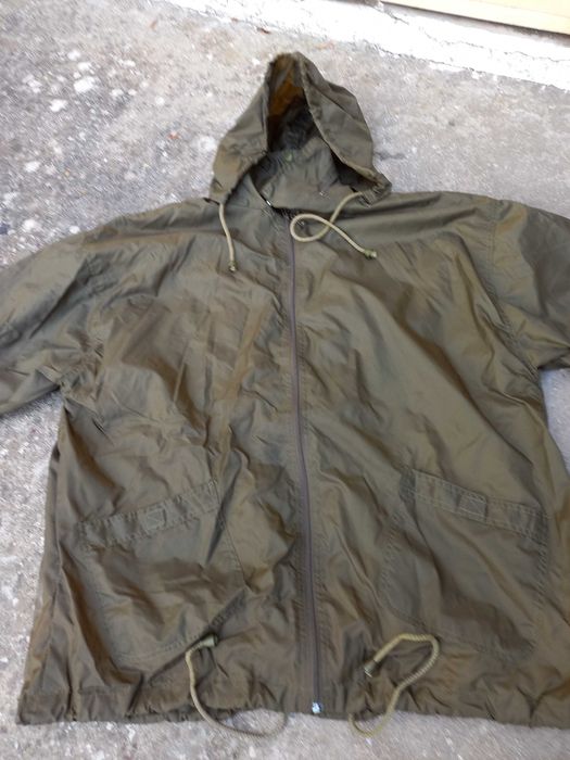 Impermeável Novo com Capuz para Chuva