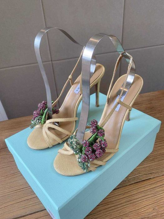 Letnie buty damskie Aquazzura z kryształkami na obcasie