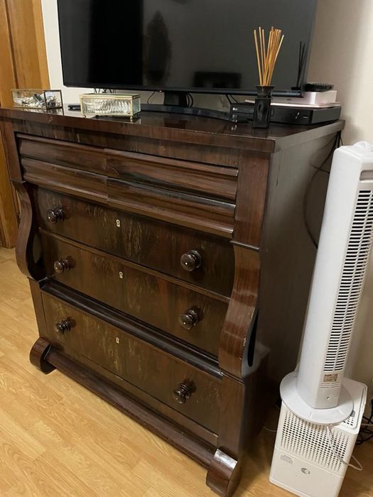 Cómoda classica, madeira de mogno