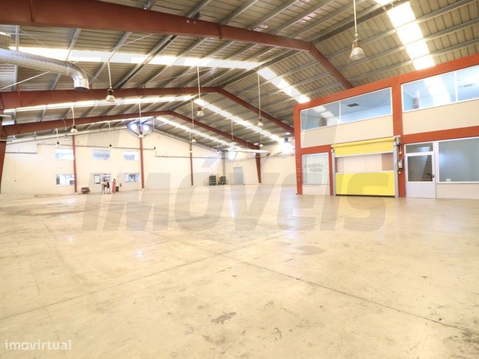 Armazém para Venda - Salvaterra de Magos -1551.35m2 - 525.000€